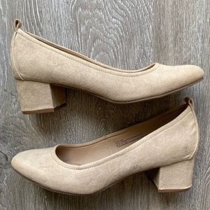 Tan faux suede chunky heels Womens size 11